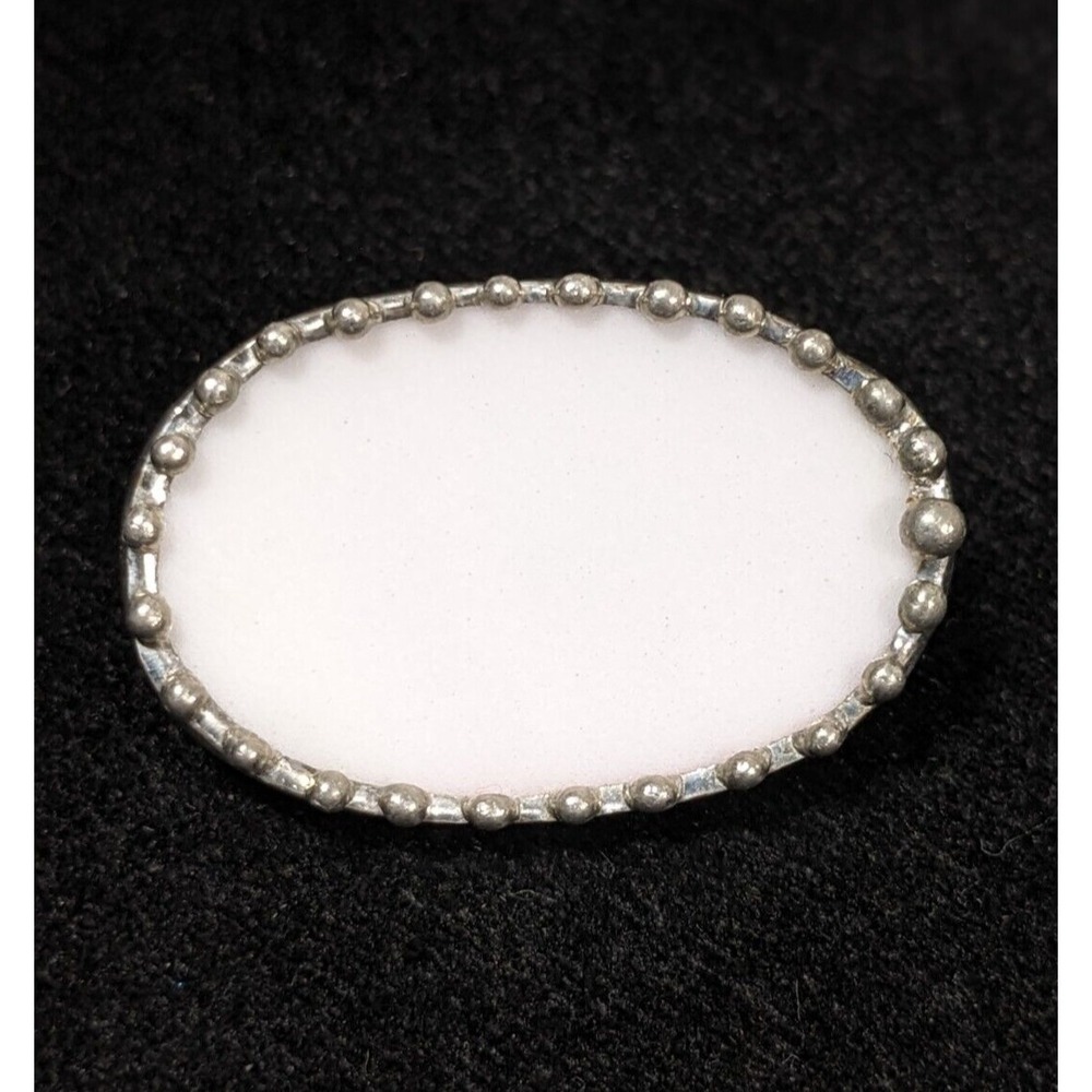 Vintage Artisan White Concave Glass‎ Oval Silver Tone Pin Brooch